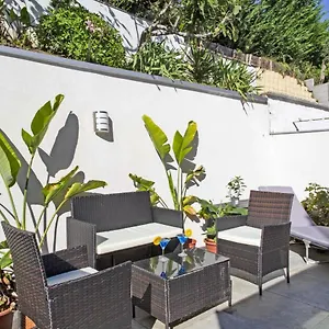 https://charming-house-with-terrace-in-milady-neighborhood-in.biarritzhotels.info